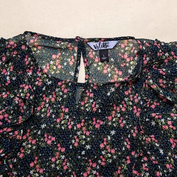 Vylette Floral Print Top  - Picture 5 of 9
